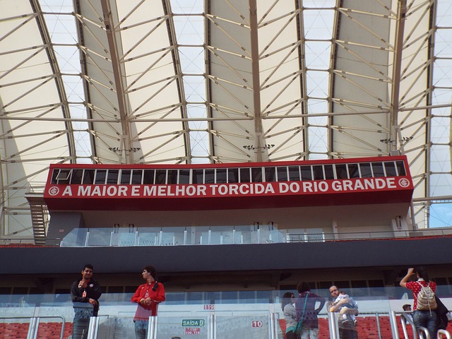 固季后赛席 固季后赛席